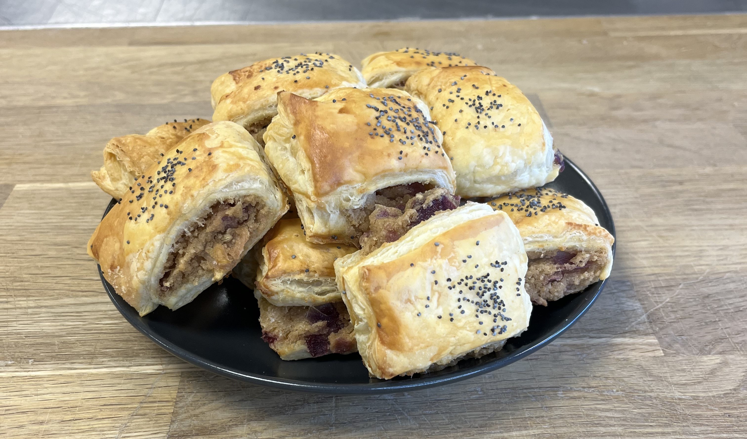 Vegan Sausage Rolls 1