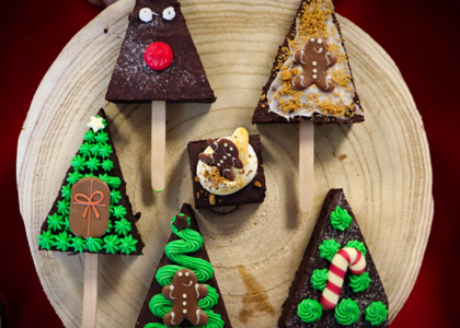 Jingle all the way into Christmas with our *SPECIAL OFFERS*, our cake decorations range and lots of festive recipe ideas!